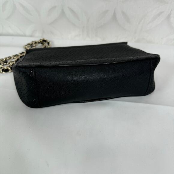 Tory Burch Black Robinson Perforated Diamond Chain Shoulder bag - Picture 5 of 12